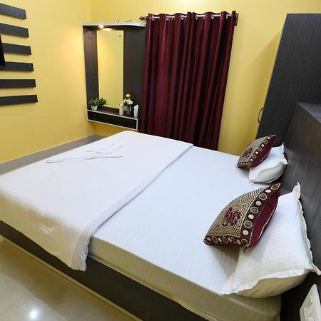 Anukul Guest House Bodhgaya Bagian luar foto