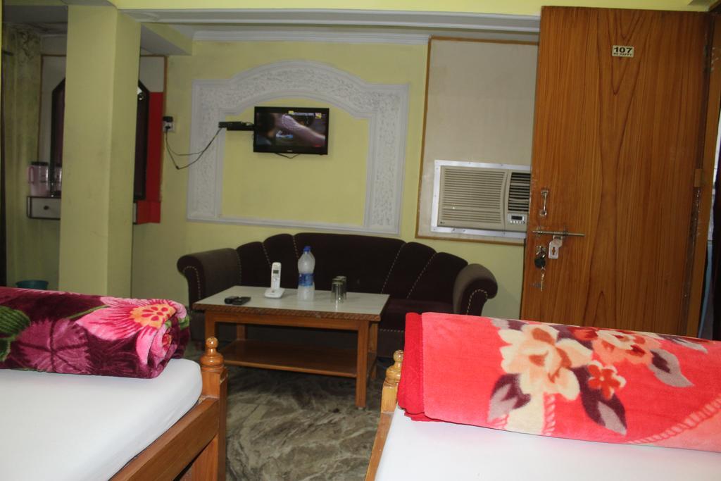 Anukul Guest House Bodhgaya Bagian luar foto